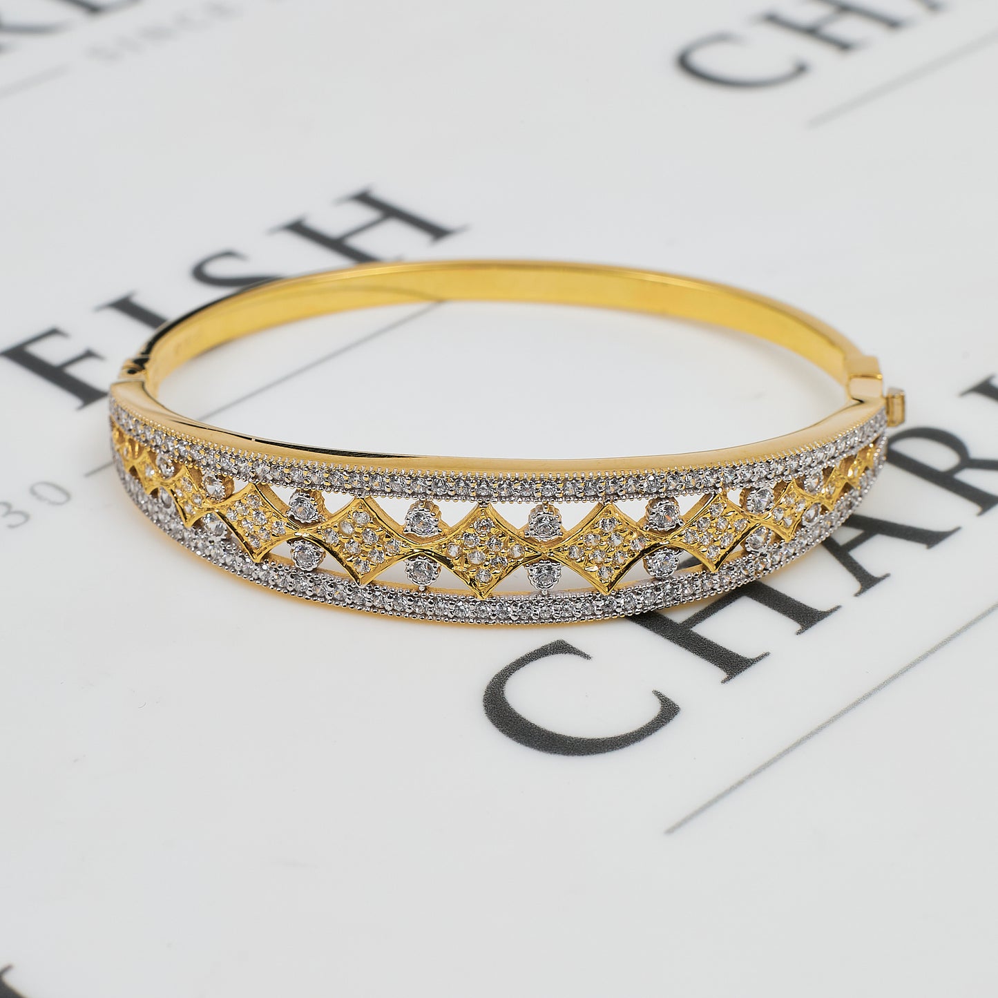 Pre-Owned 14ct Gold 2 Tone CZ Tapering Hinged Bangle