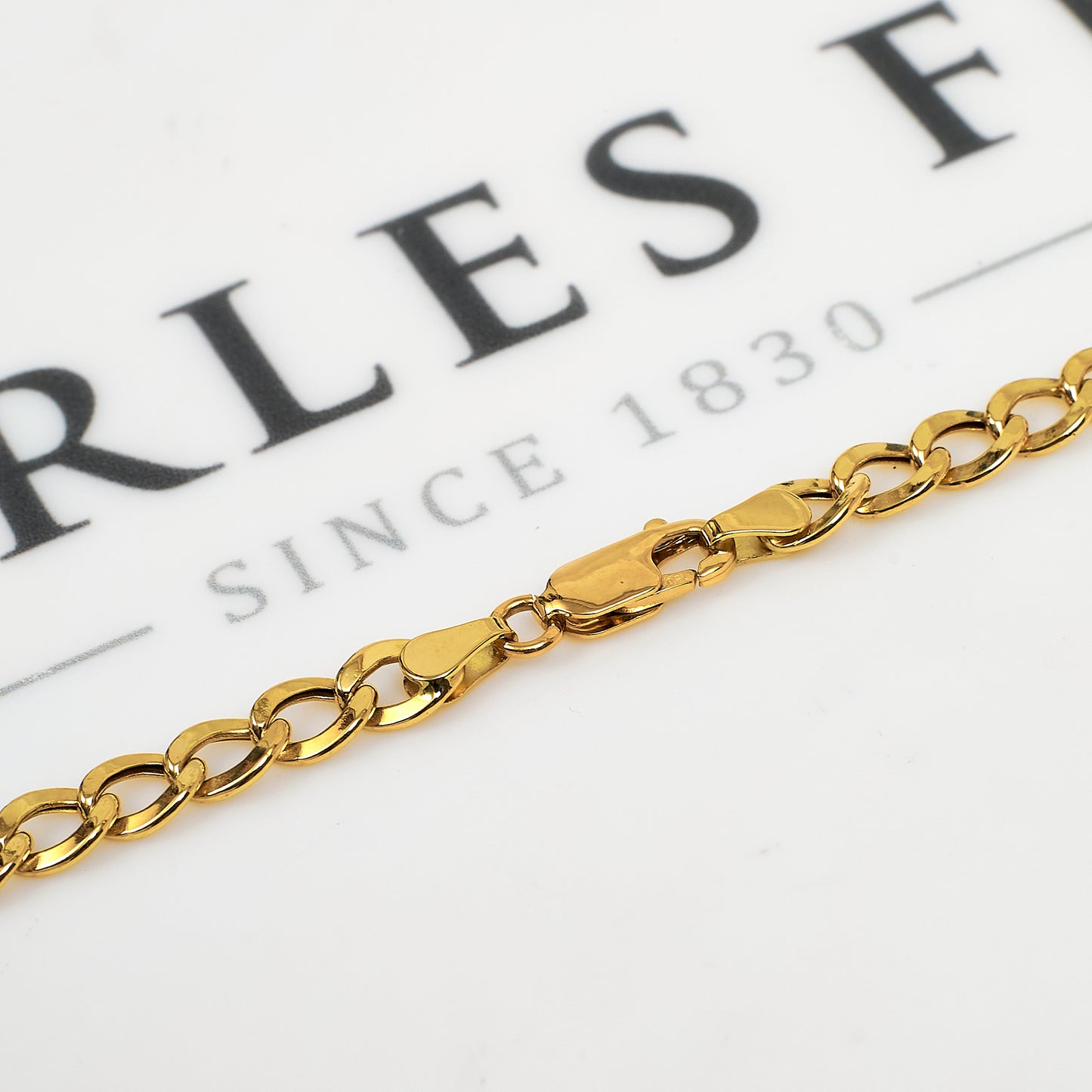 Pre-Owned 18ct Gold Curb Chain Necklace 17 Inch