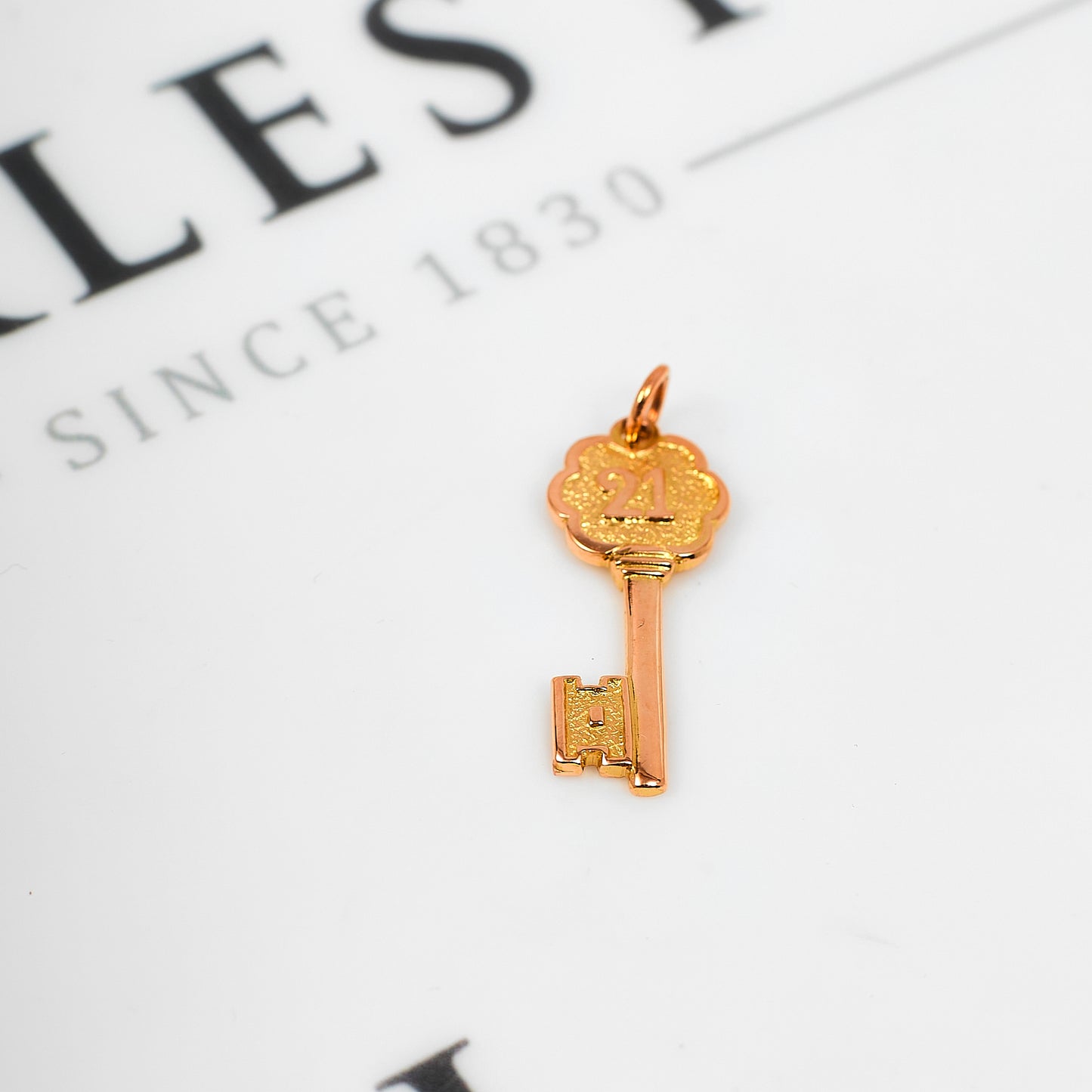 Pre-Owned 9ct Gold 21 Key Pendant