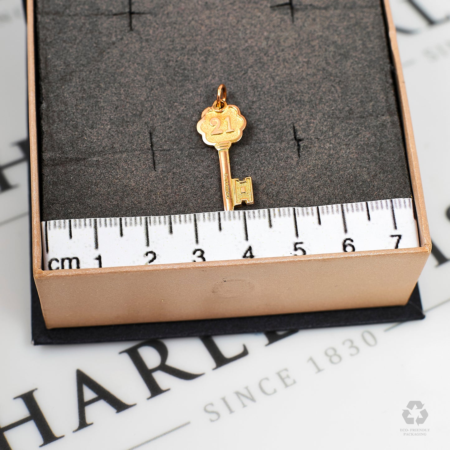 Pre-Owned 9ct Gold 21 Key Pendant