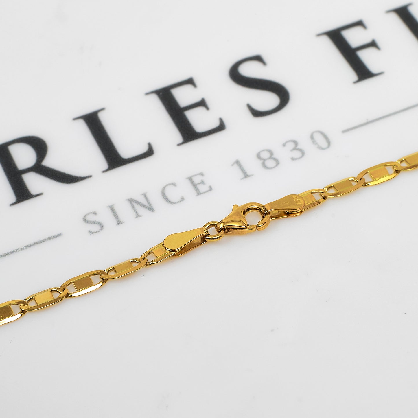 Pre-Owned 18ct Gold Flat Anchor Chain Necklace 24 Inch
