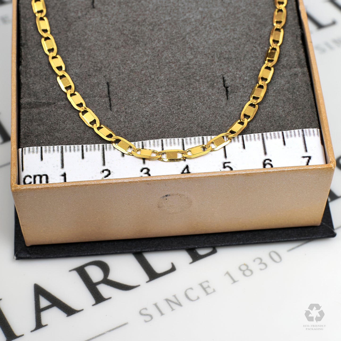 Pre-Owned 18ct Gold Flat Anchor Chain Necklace 24 Inch