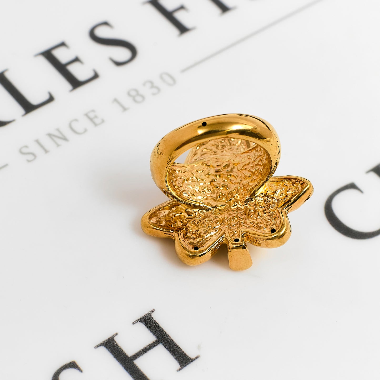 Pre-Owned 18ct Gold Leaf Design Statement Ring Size T