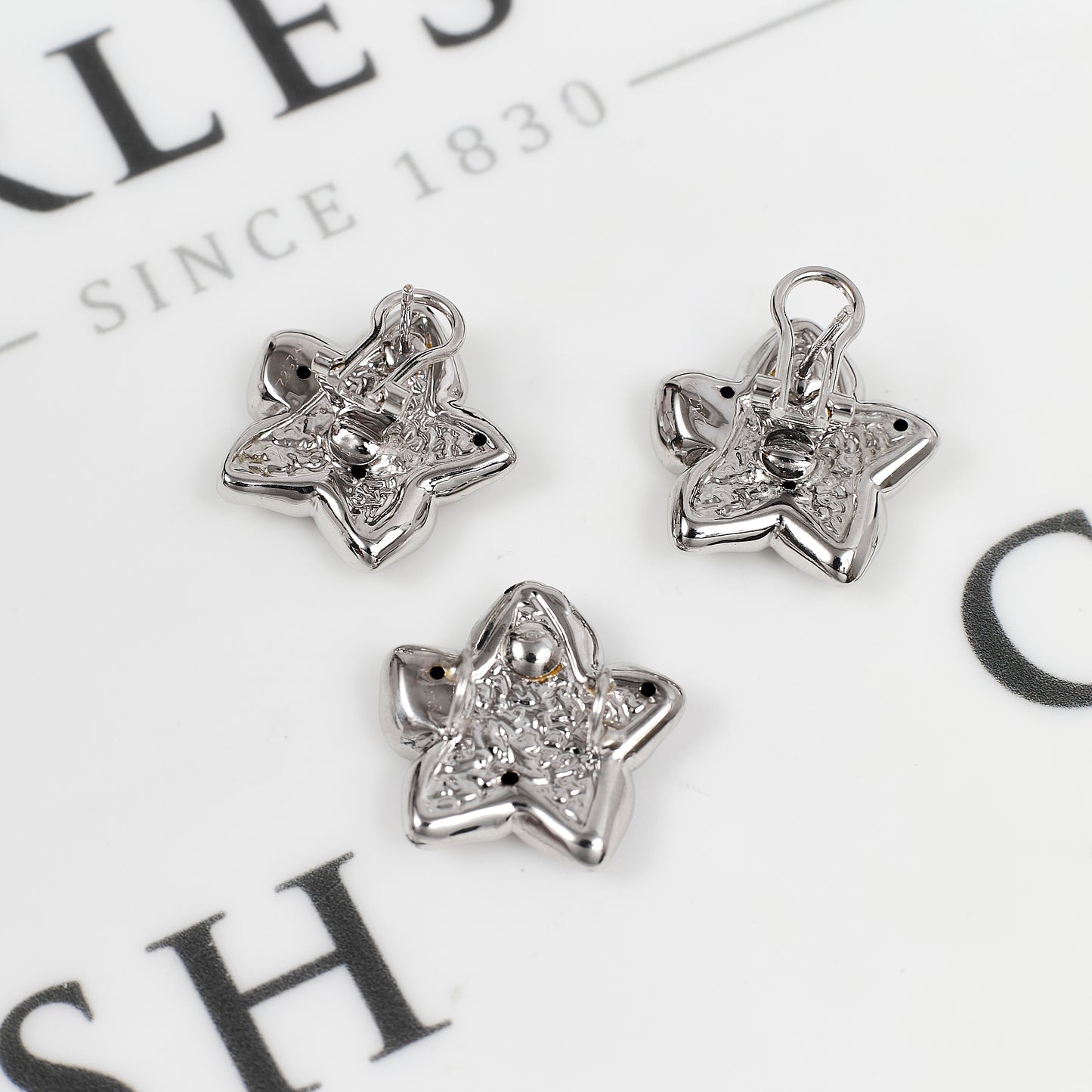 Pre-Owned 18ct White Gold Flower Jewellery SET