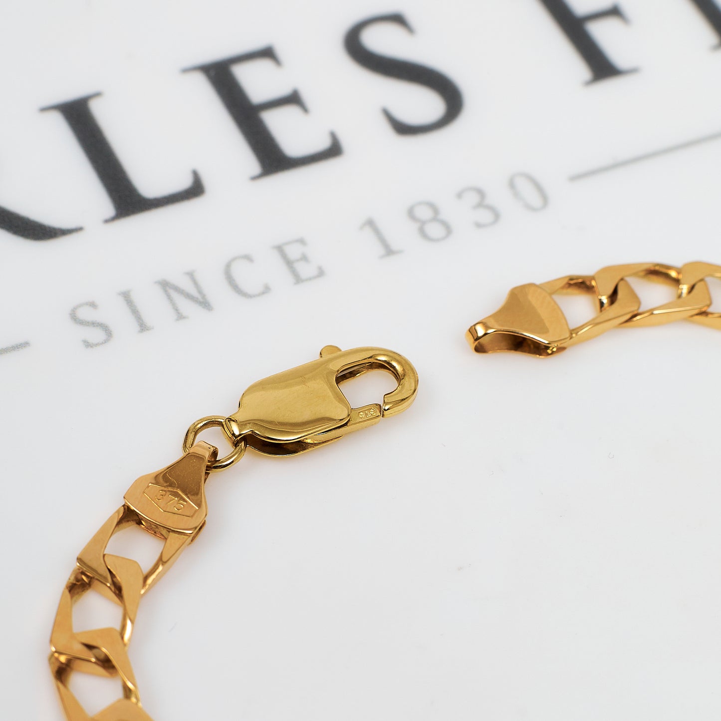 Pre-Owned 9ct Gold Curb Chain Bracelet 7.5 Inch