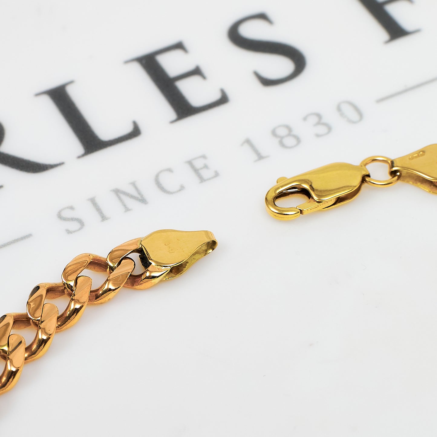 Pre-Owned 9ct Gold Curb Chain Bracelet 8.5 Inch