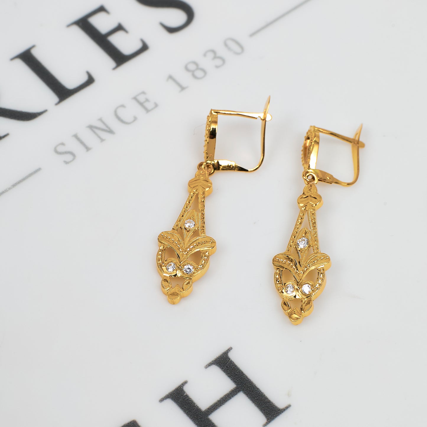 Pre-Owned 18ct Gold CZ Drop Earrings