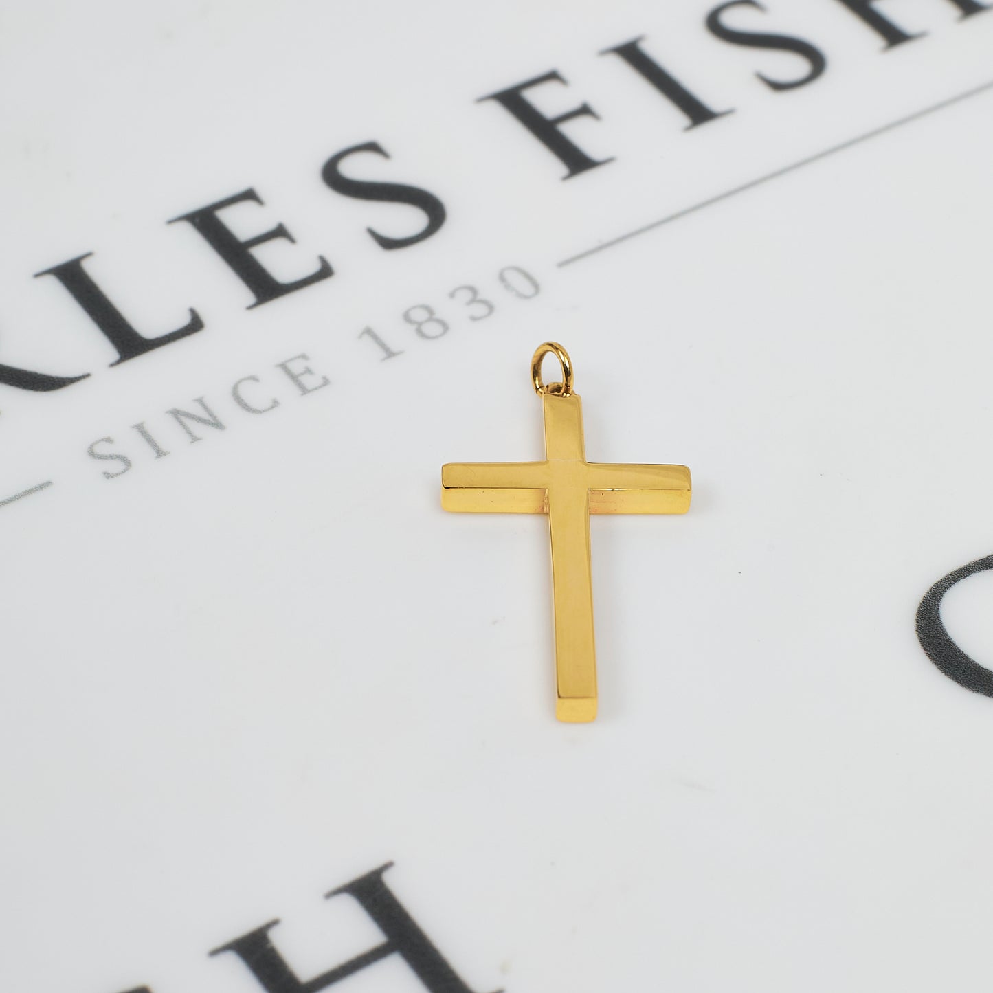 Pre-Owned 9ct Gold Swirl Pattern Cross Pendant