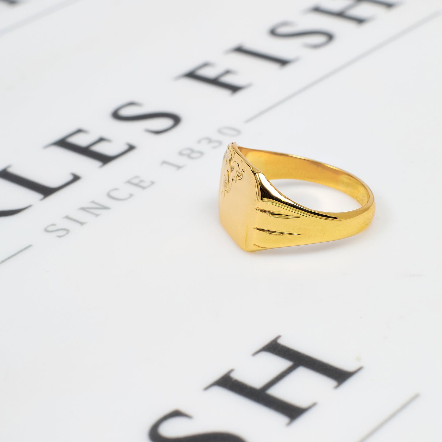 Pre-Owned 9ct Gold Corner Pattern Square Signet Ring Size S