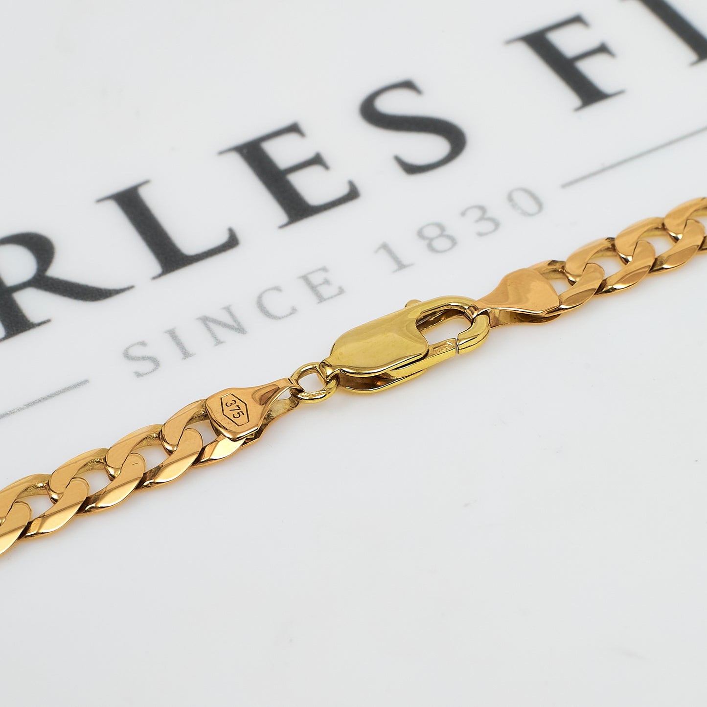 Pre-Owned 9ct Gold Curb Chain Necklace 24 Inch