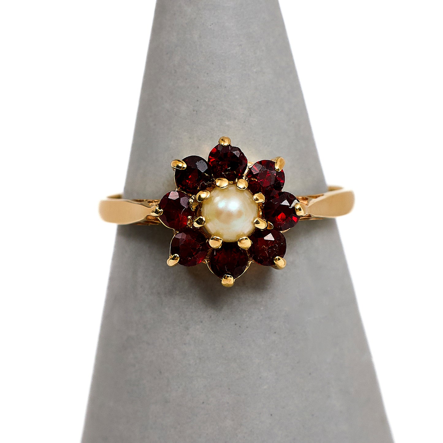 Pre-Owned 9ct Gold Cultured Pearl & Garnet Cluster Ring