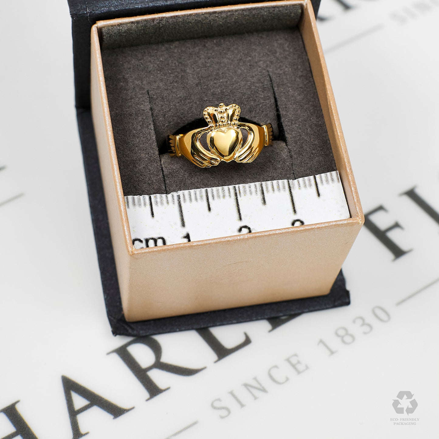 Pre-Owned 9ct Gold Claddagh Ring Size P