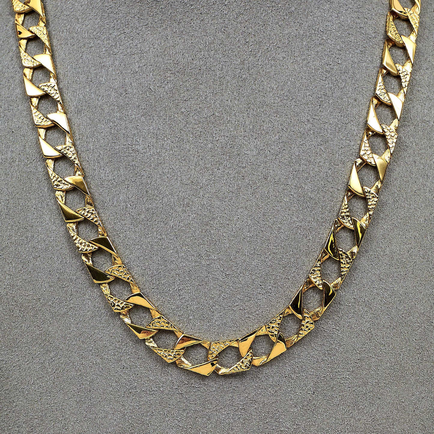 Pre-Owned 9ct Gold Polish & Bark Texture Curb Chain Necklace 16 Inch