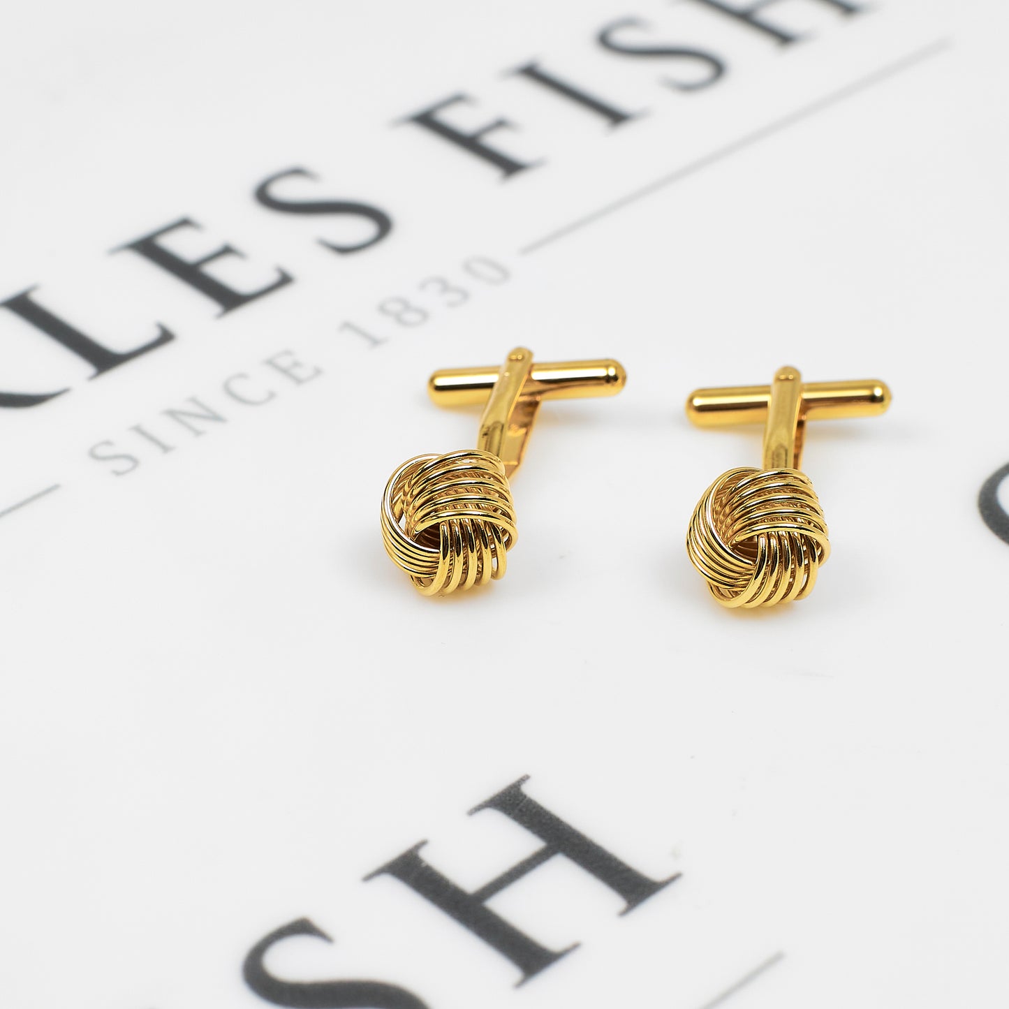 Pre-Owned 9ct Gold Knot Design Cuff Links