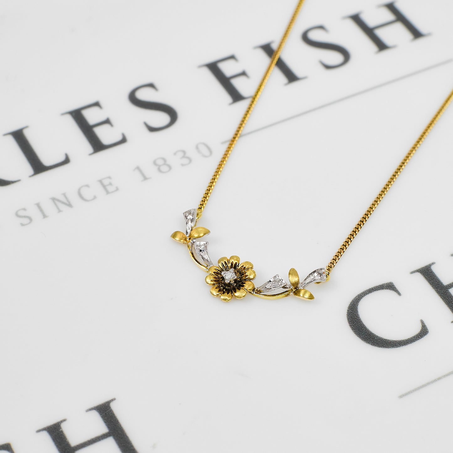 Pre-Owned 9ct Gold Diamond Set Flower Dress Necklace 16 Inch