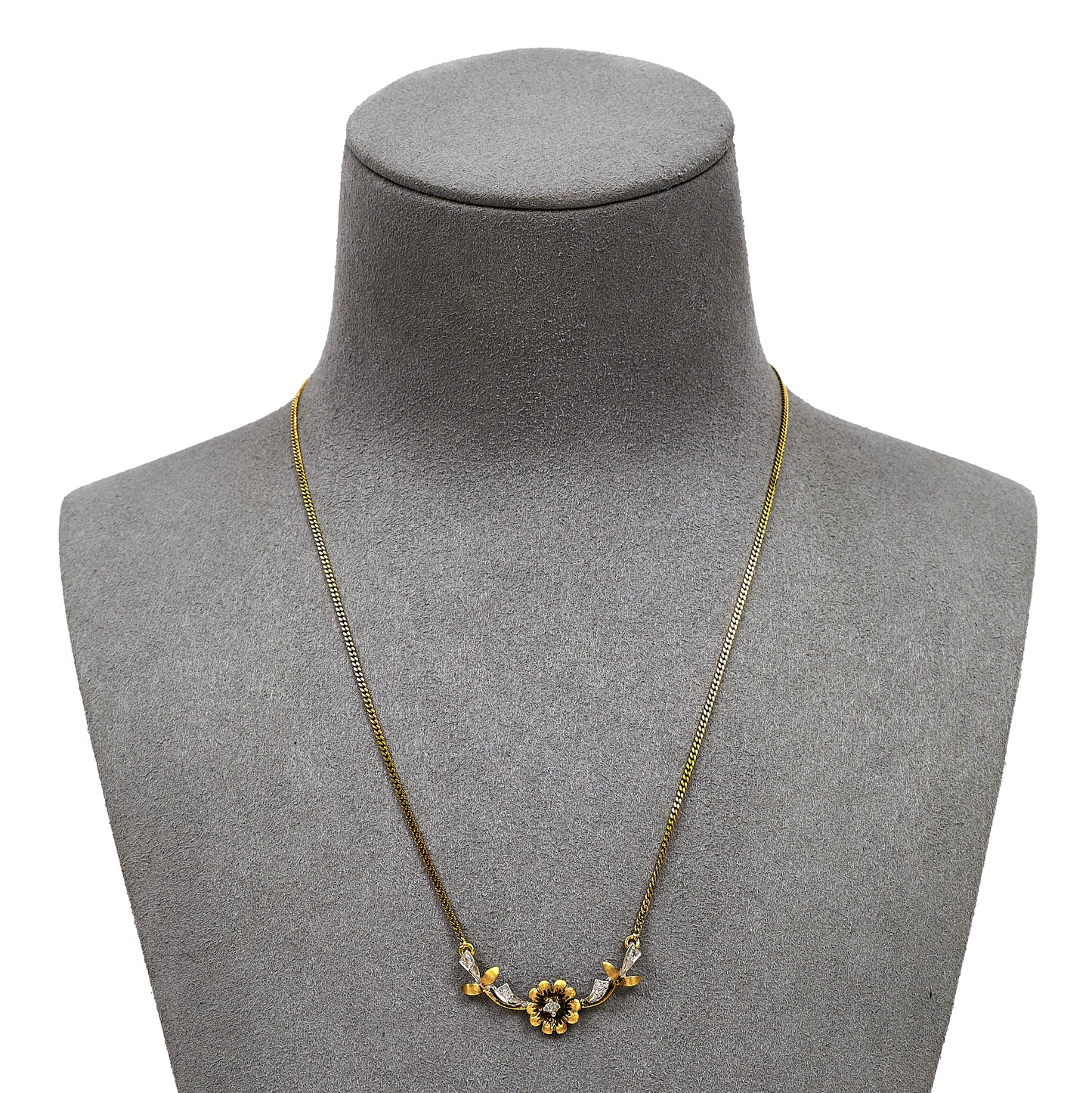 Pre-Owned 9ct Gold Diamond Set Flower Dress Necklace 16 Inch