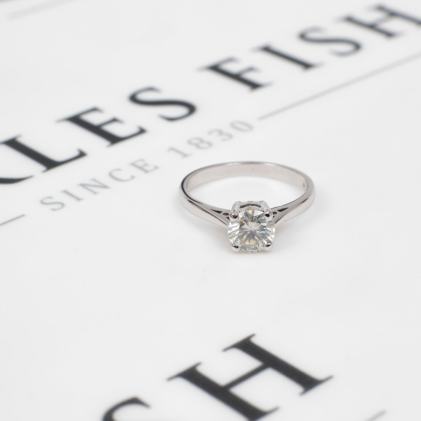 Pre-Owned 18ct White Gold Diamond Single Stone Ring Size O