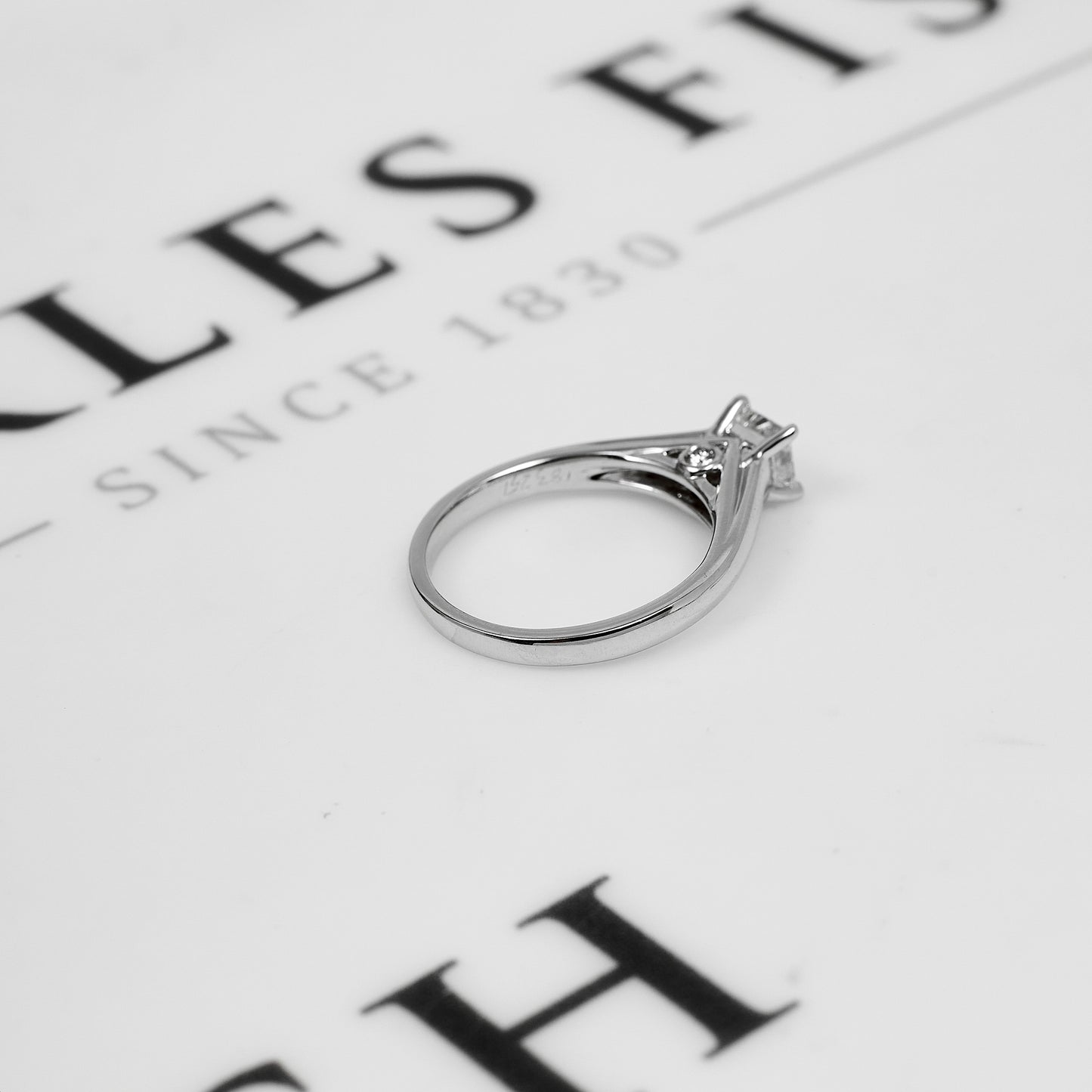 Pre-Owned 18ct White Gold Princess Cut Diamond Ring Size H.5