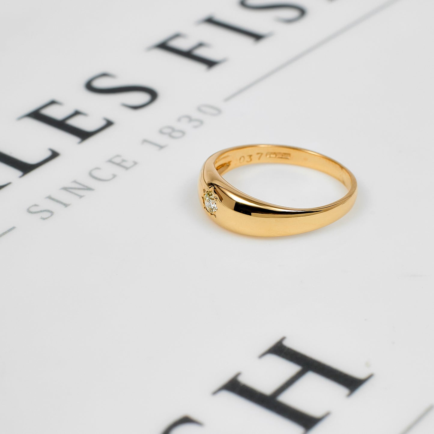 Pre-Owned 9ct Gold Diamond Flush Set Ring Size T