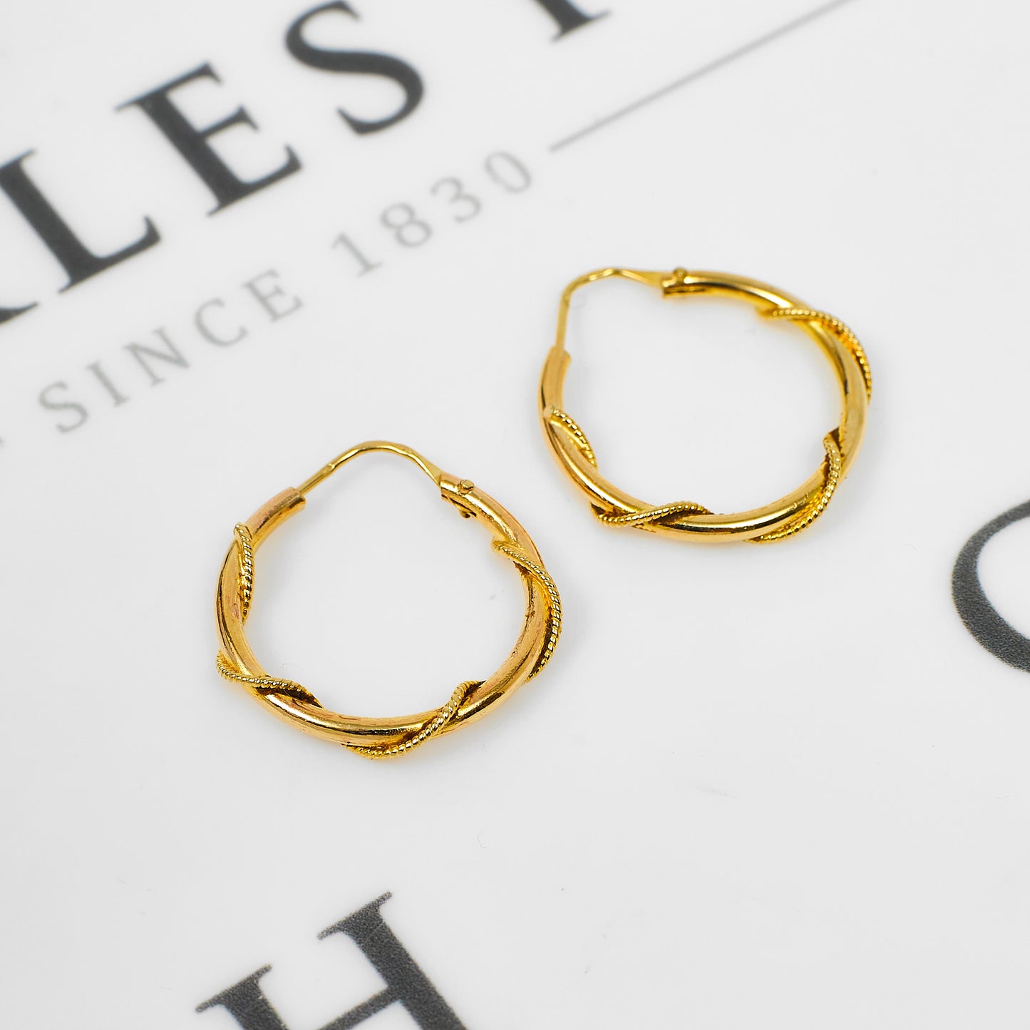 Pre-Owned 9ct Gold Wire Twist Sleeper Hoop Earrings