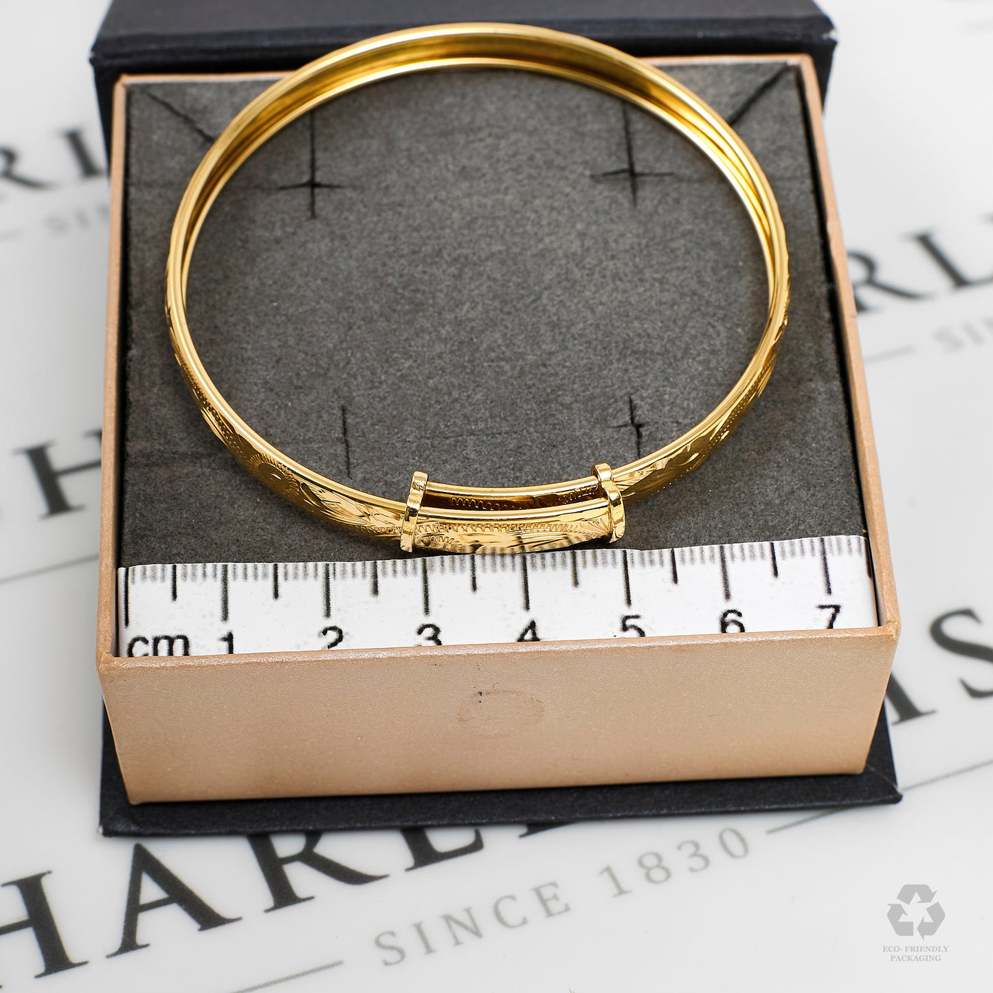 Pre-Owned 9ct Gold Patterned Bangle Expandable