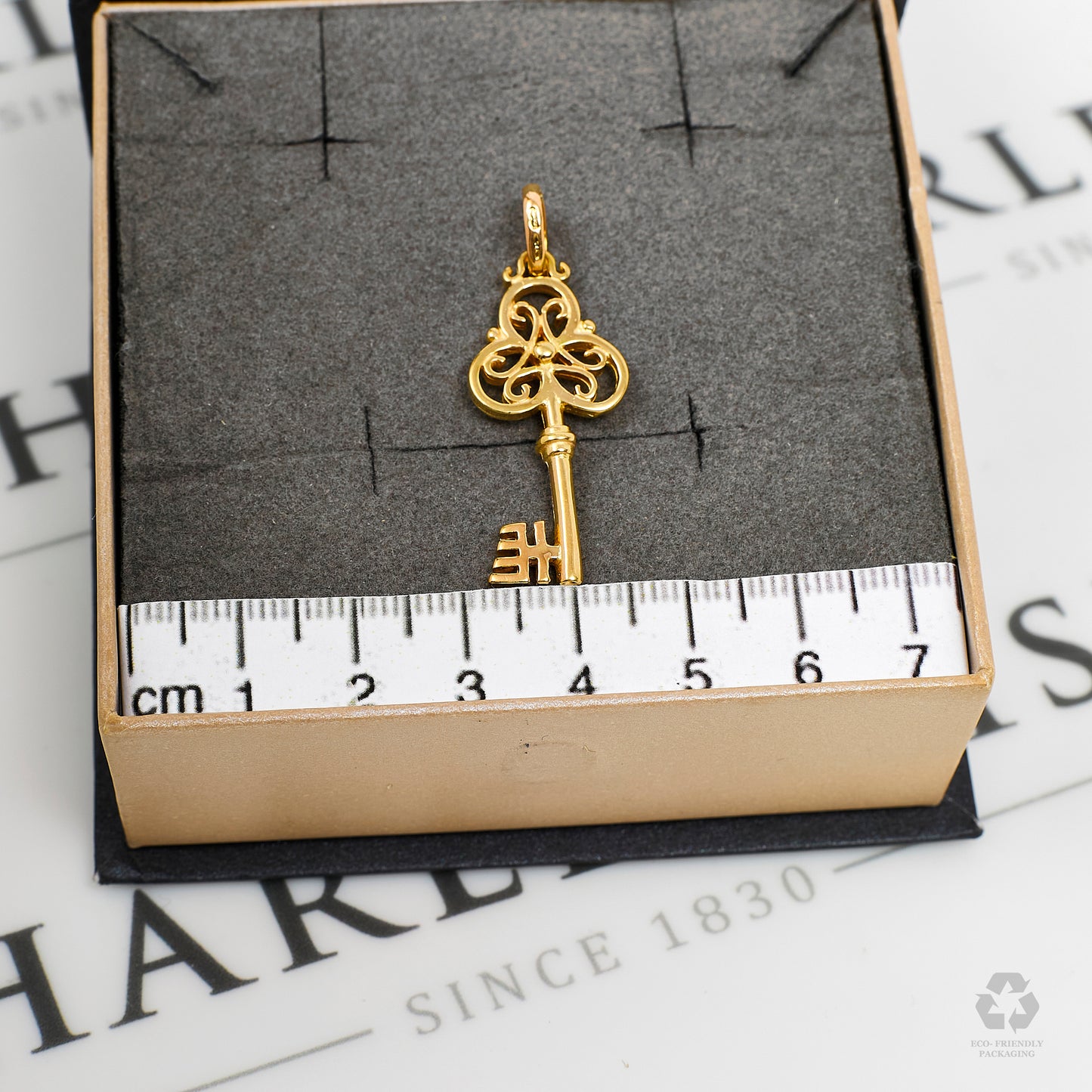 Pre-Owned 9ct Gold Key Pendant