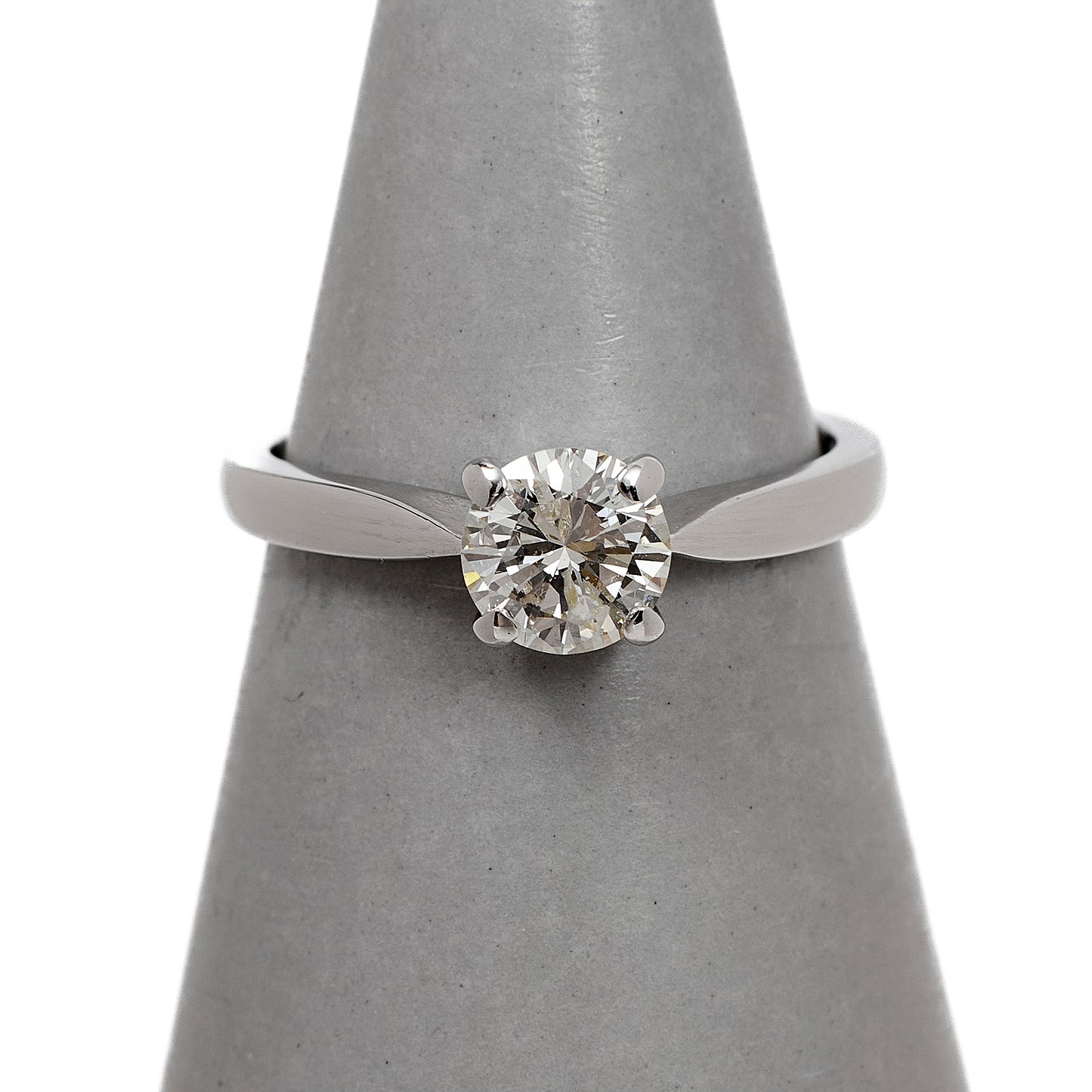 Pre-Owned 18ct White Gold Diamond Solitaire Ring Size M