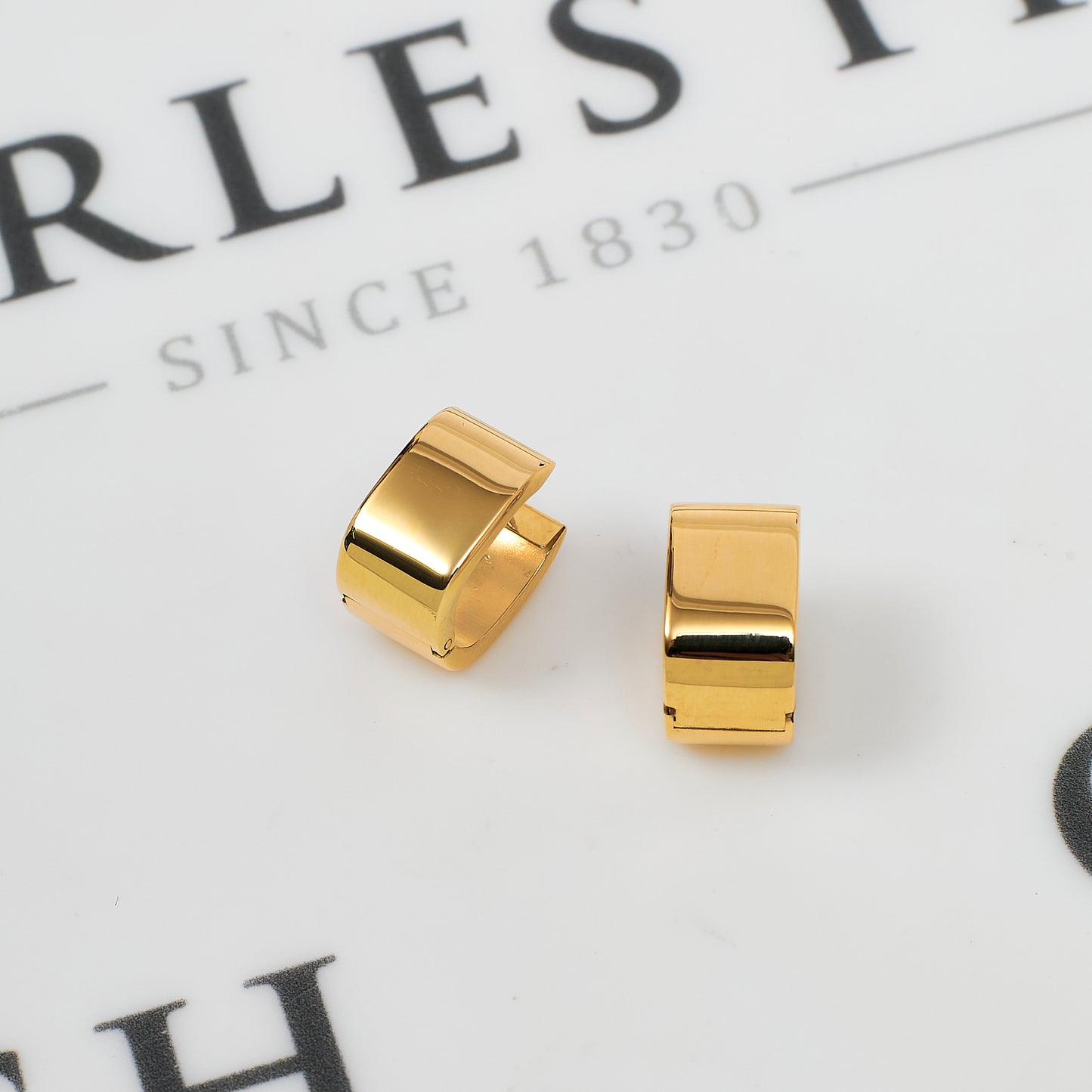 Pre-Owned 9ct Gold Hinged Earrings