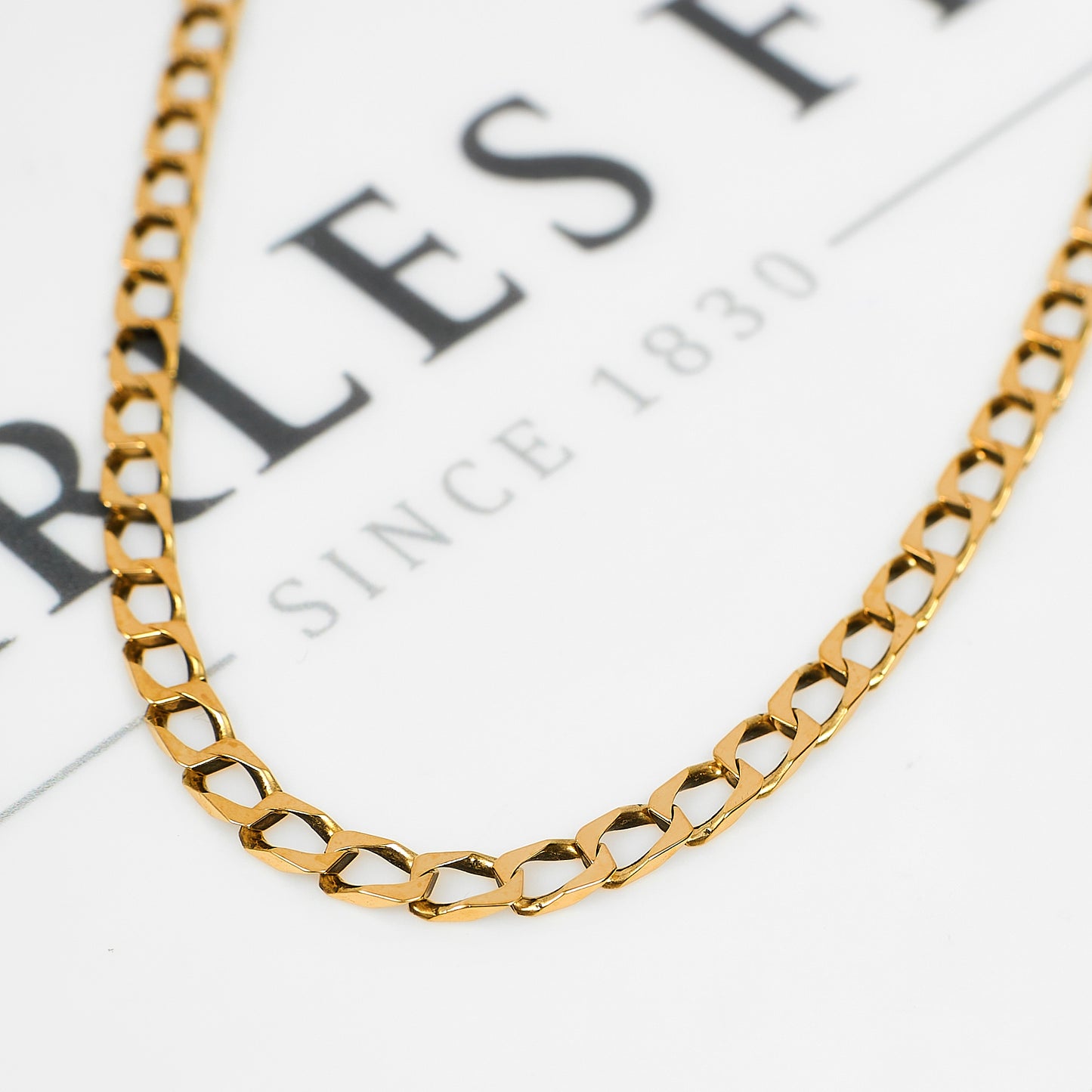Pre-Owned 9ct Gold Curb Chain Necklace 21 Inch