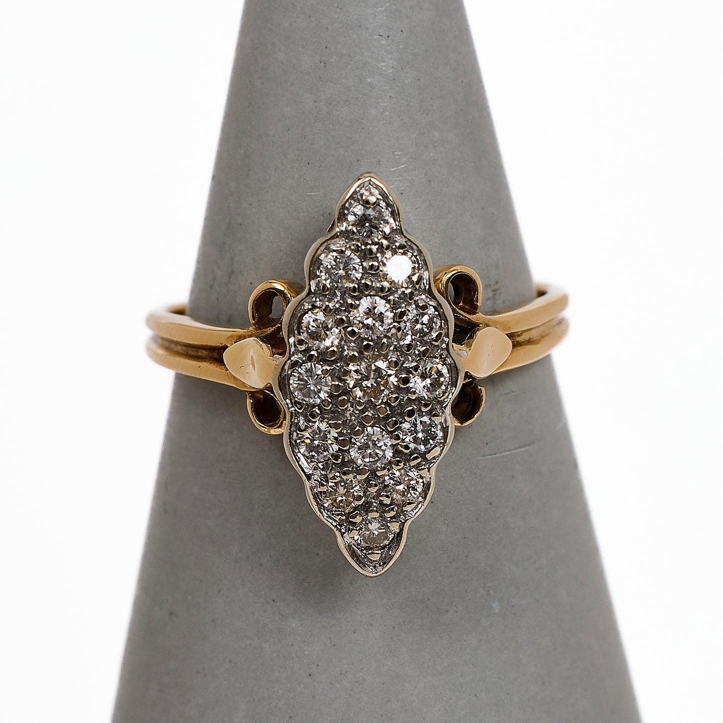 Pre-Owned 9ct Gold 15 Diamond Marquise Shaped Ring Size R.5