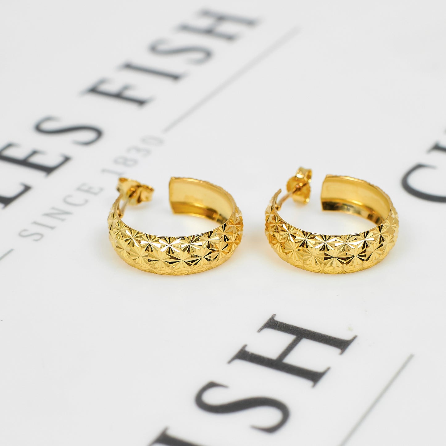 Pre-Owned 9ct Gold Star Pattern Hoop Earrings