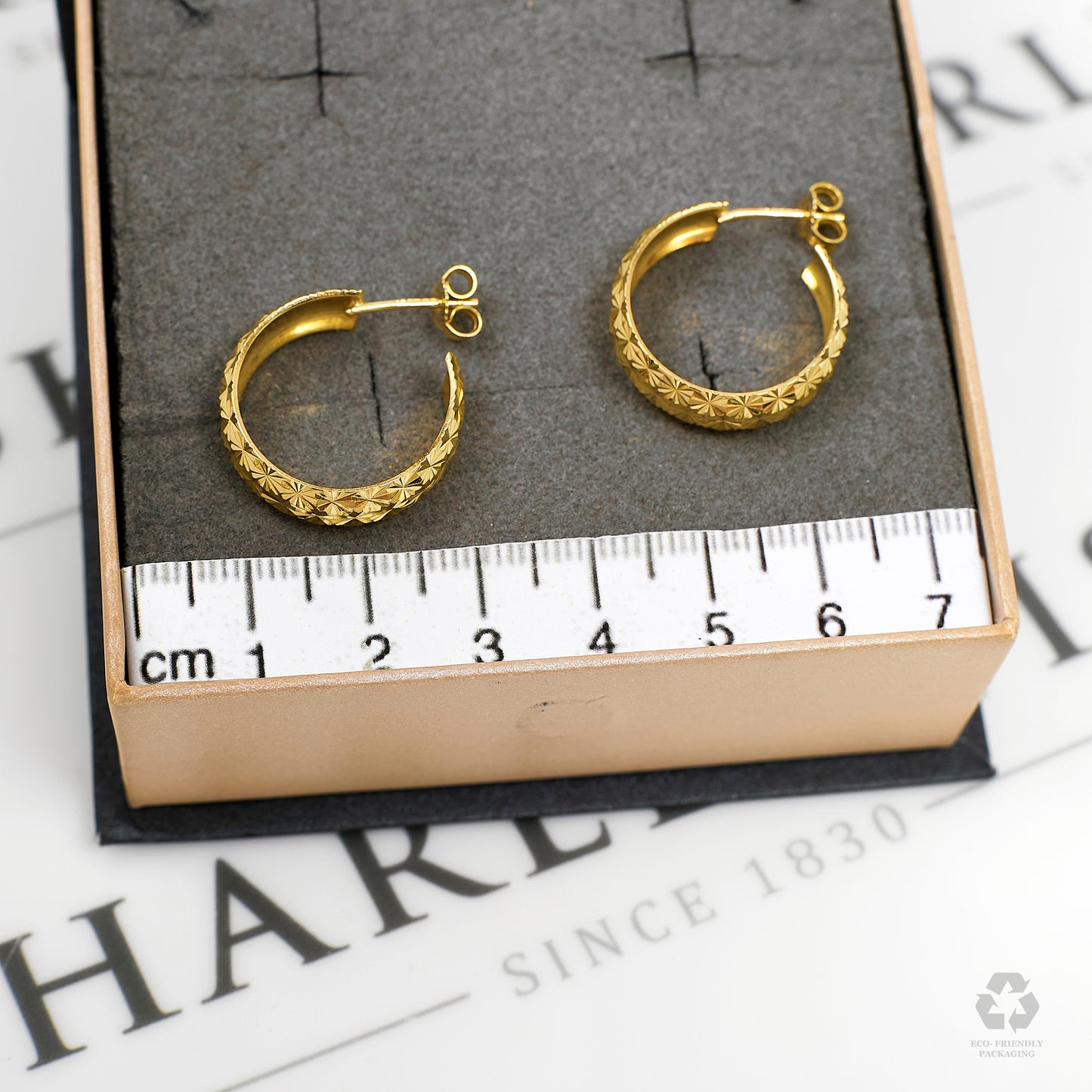 Pre-Owned 9ct Gold Star Pattern Hoop Earrings