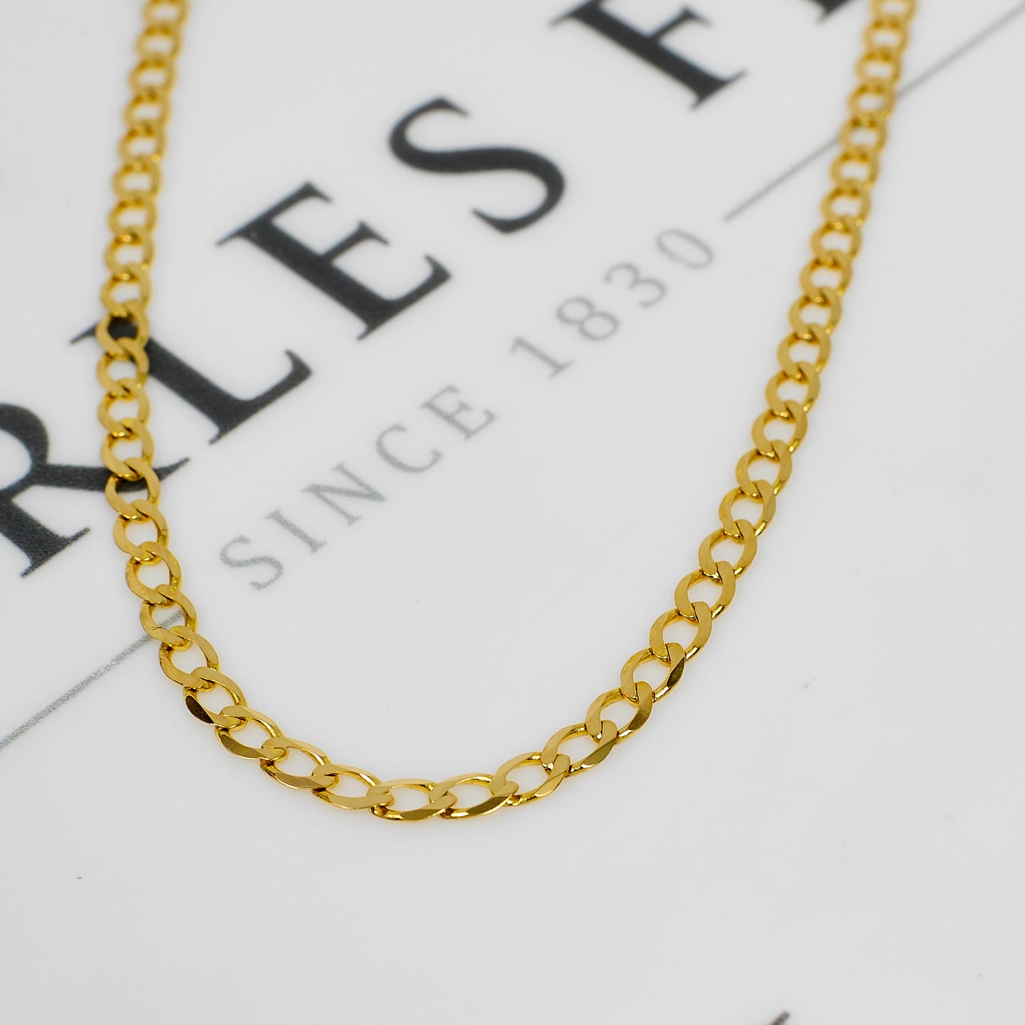 Pre-Owned 9ct Gold Curb Chain Necklace 20 Inch