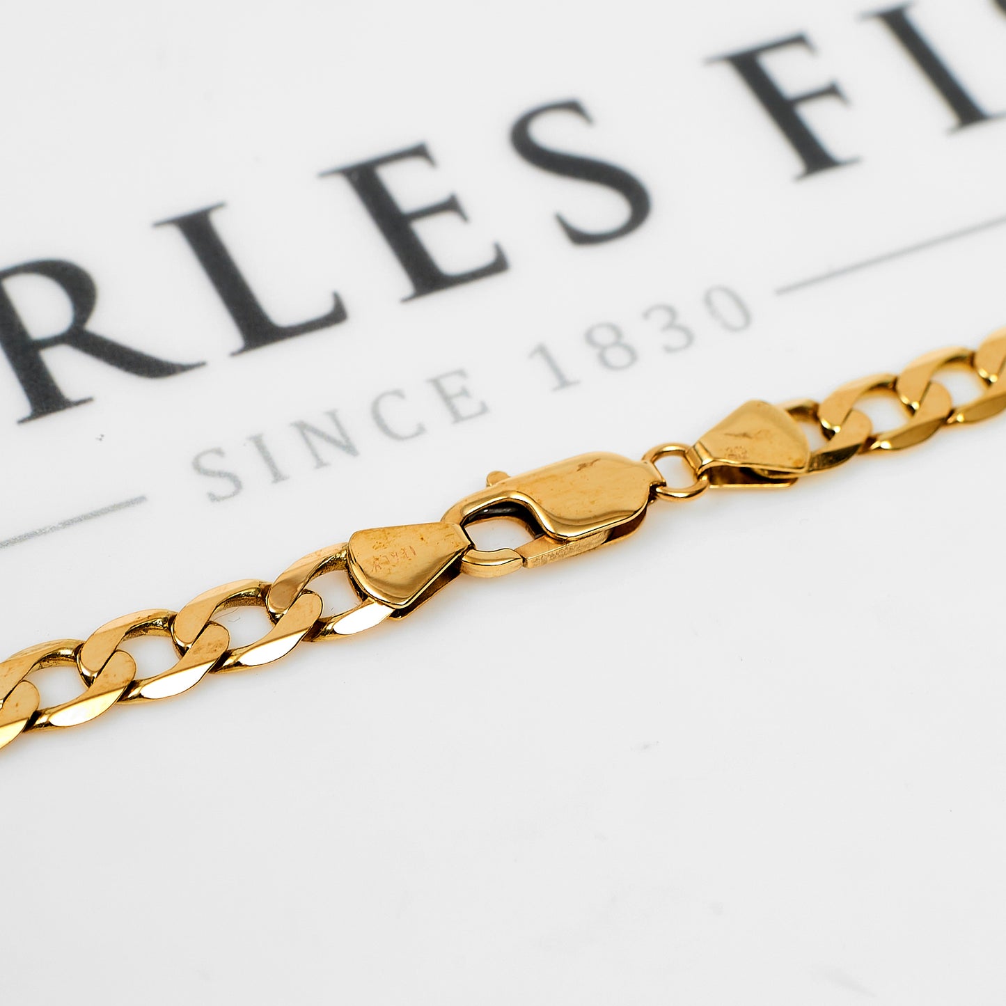 Pre-Owned 9ct Gold Curb Chain Necklace 23 Inch