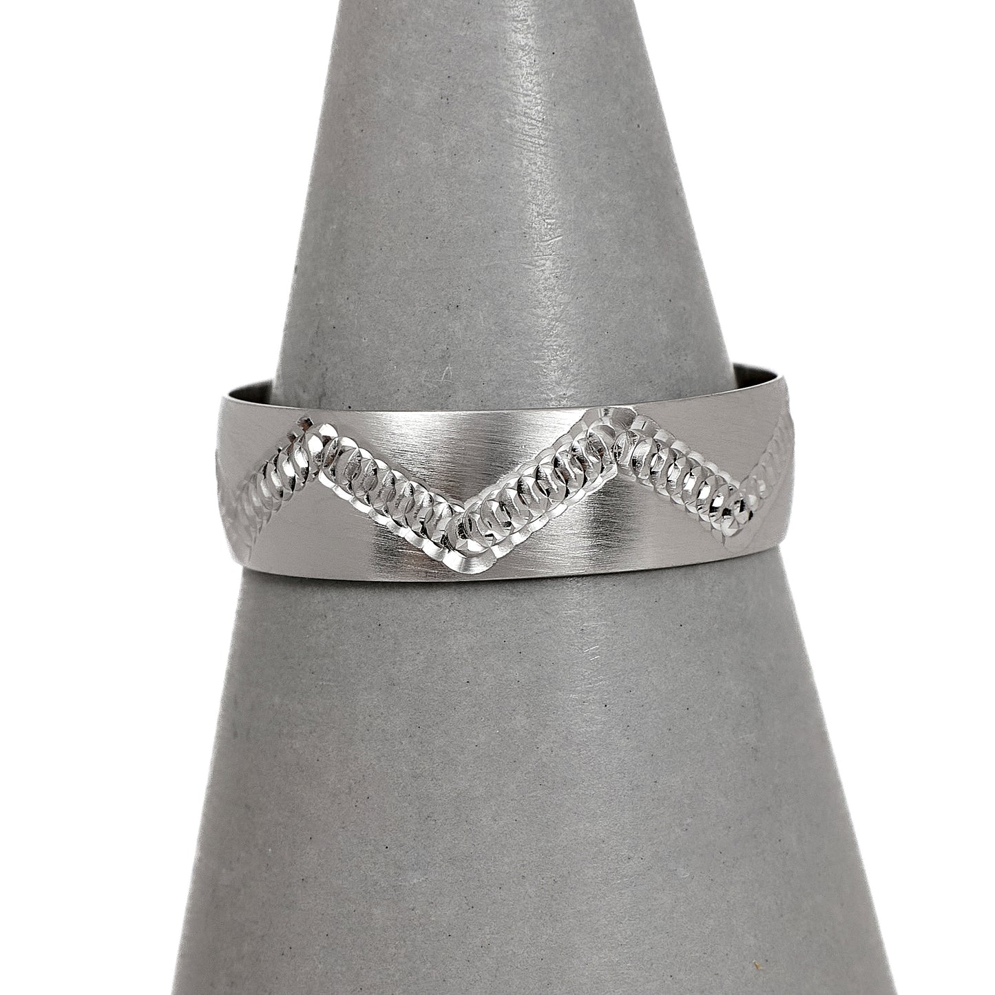 Pre-Owned 9ct White Gold Diamond Zigzag Satin Wedding Ring