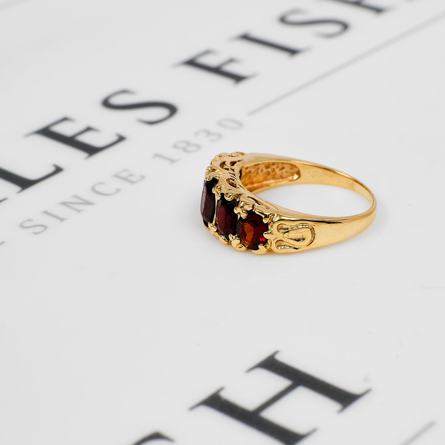 Pre-Owned 9ct Gold 5 Garnet Ring Size M.5