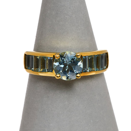 Pre-Owned 9ct Gold 11 Aquamarine Dress Ring Size Q