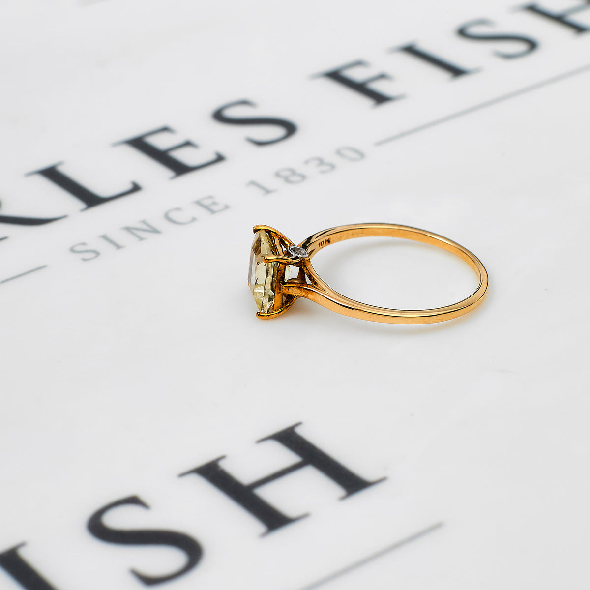 Pre-Owned 9ct Gold Square Beryl & White Zircon Ring Size R.5