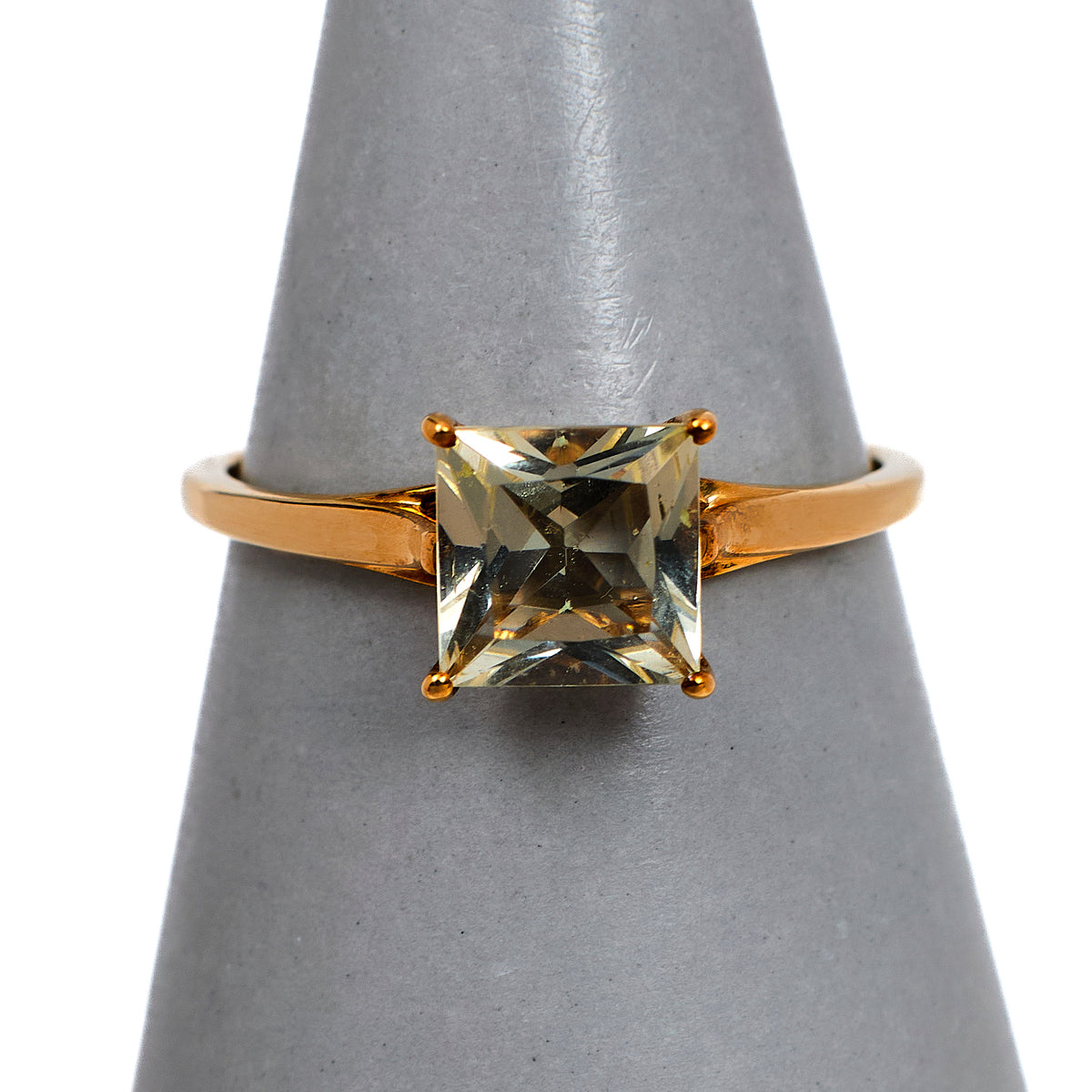 Pre-Owned 9ct Gold Square Beryl & White Zircon Ring Size R.5