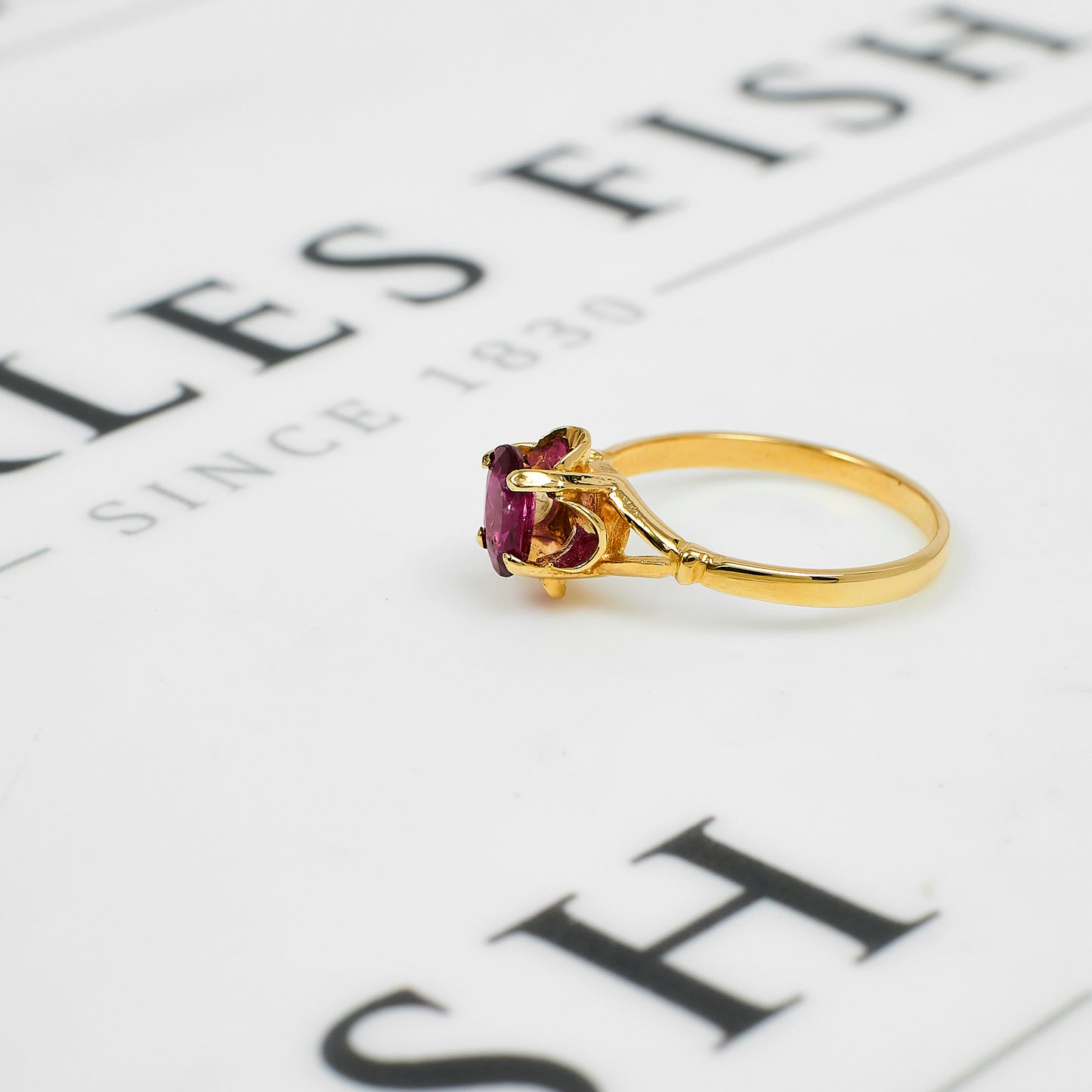 Pre-Owned 9ct Gold Oval Ruby Ring Size P