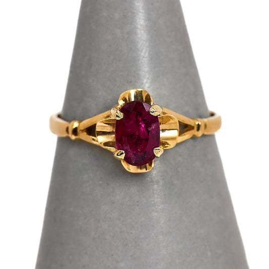 Pre-Owned 9ct Gold Oval Ruby Ring Size P