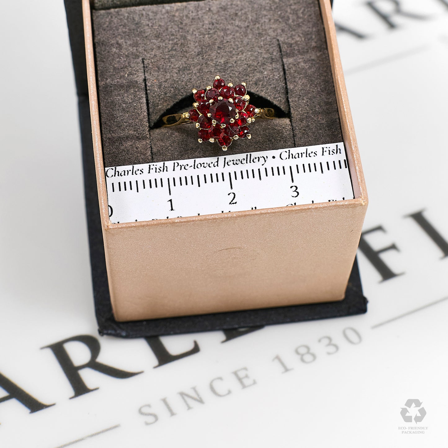 Pre-Owned 9ct Gold Garnet Cluster Ring Size Q.5