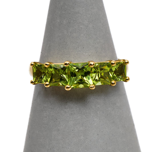 Pre-Owned 9ct Gold 5 Square Peridot Ring Size M