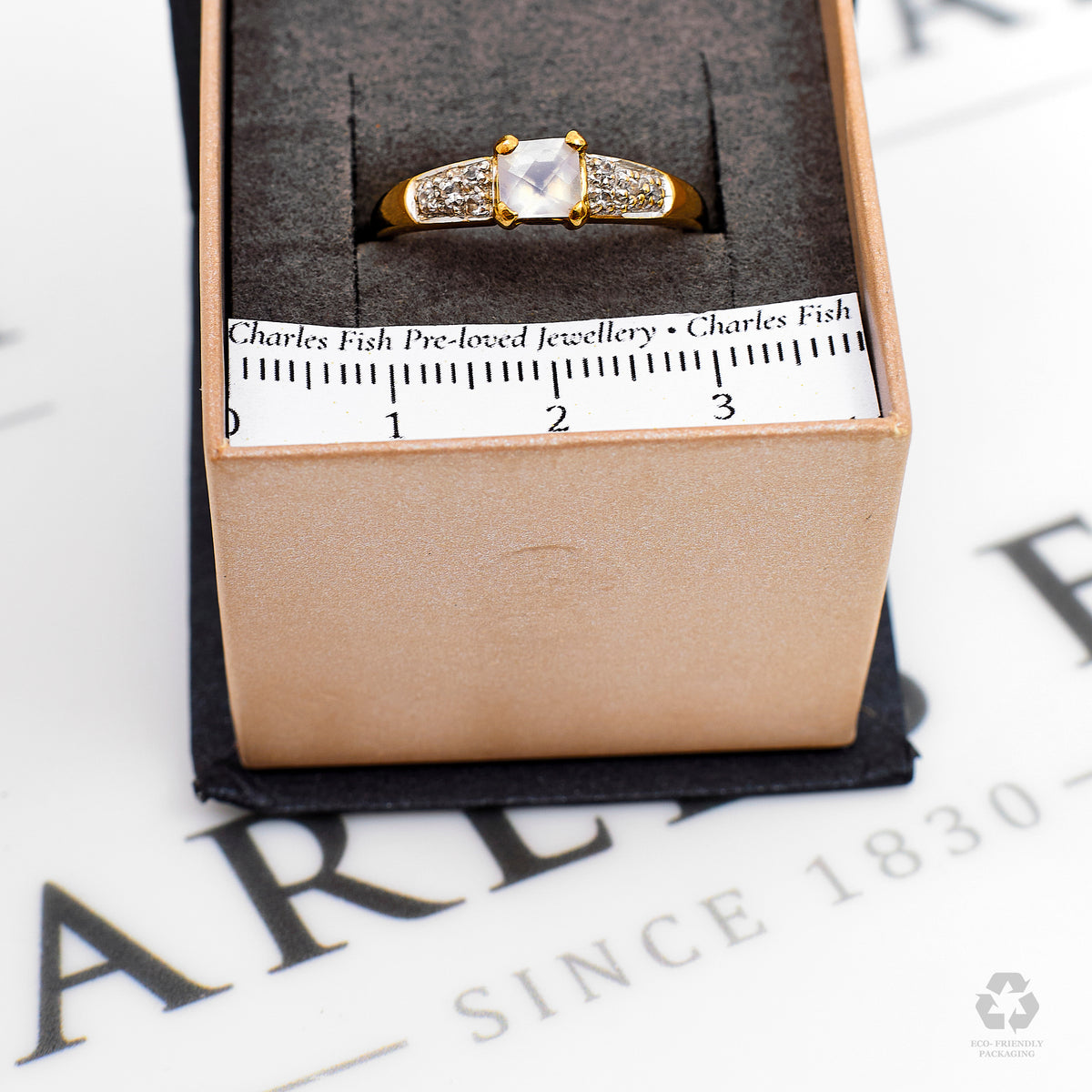 Pre-Owned 9ct Gold Square Quartz & White Zircon Ring Size Q
