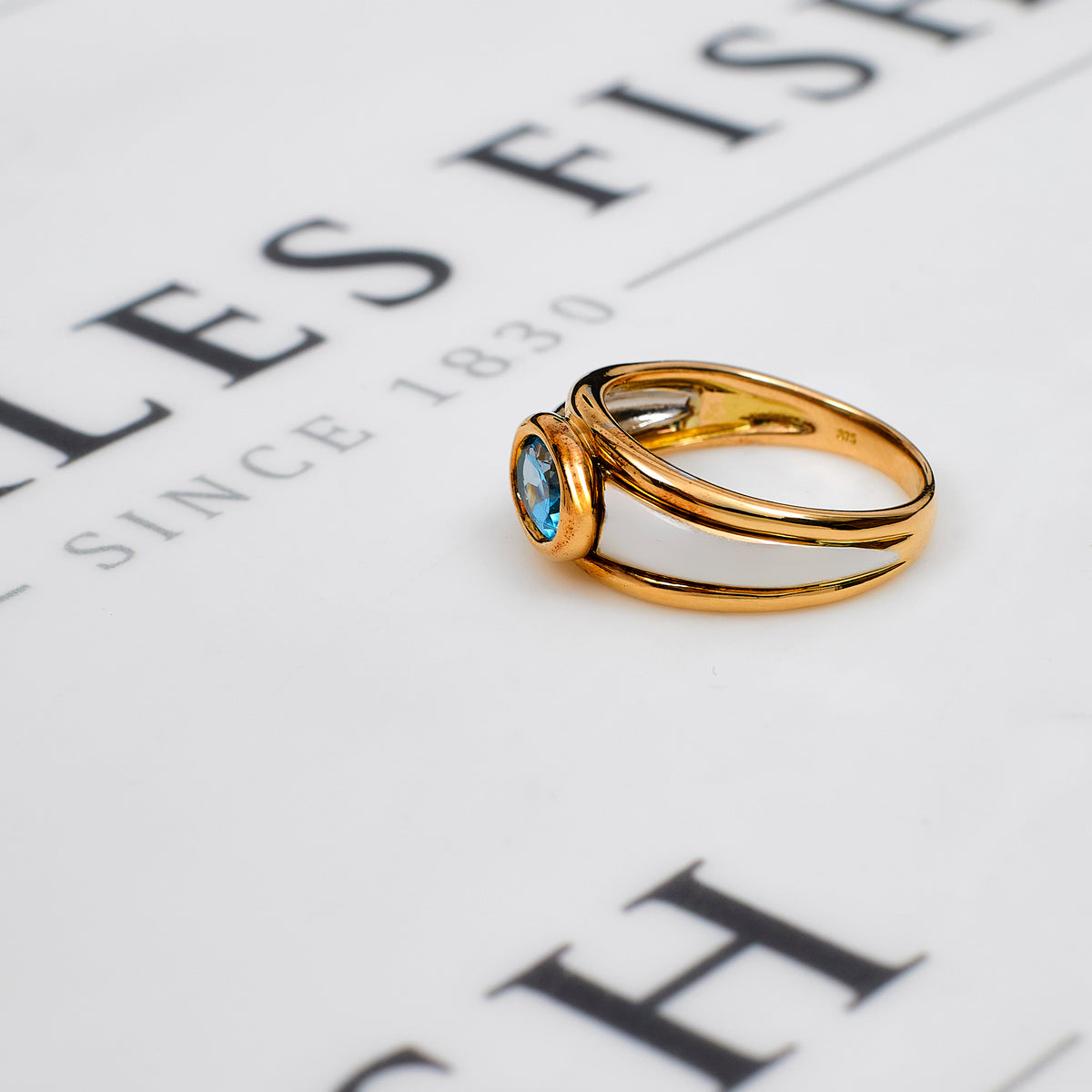 Pre-Owned 9ct Gold 2 Tone Oval Topaz Ring Size N.5
