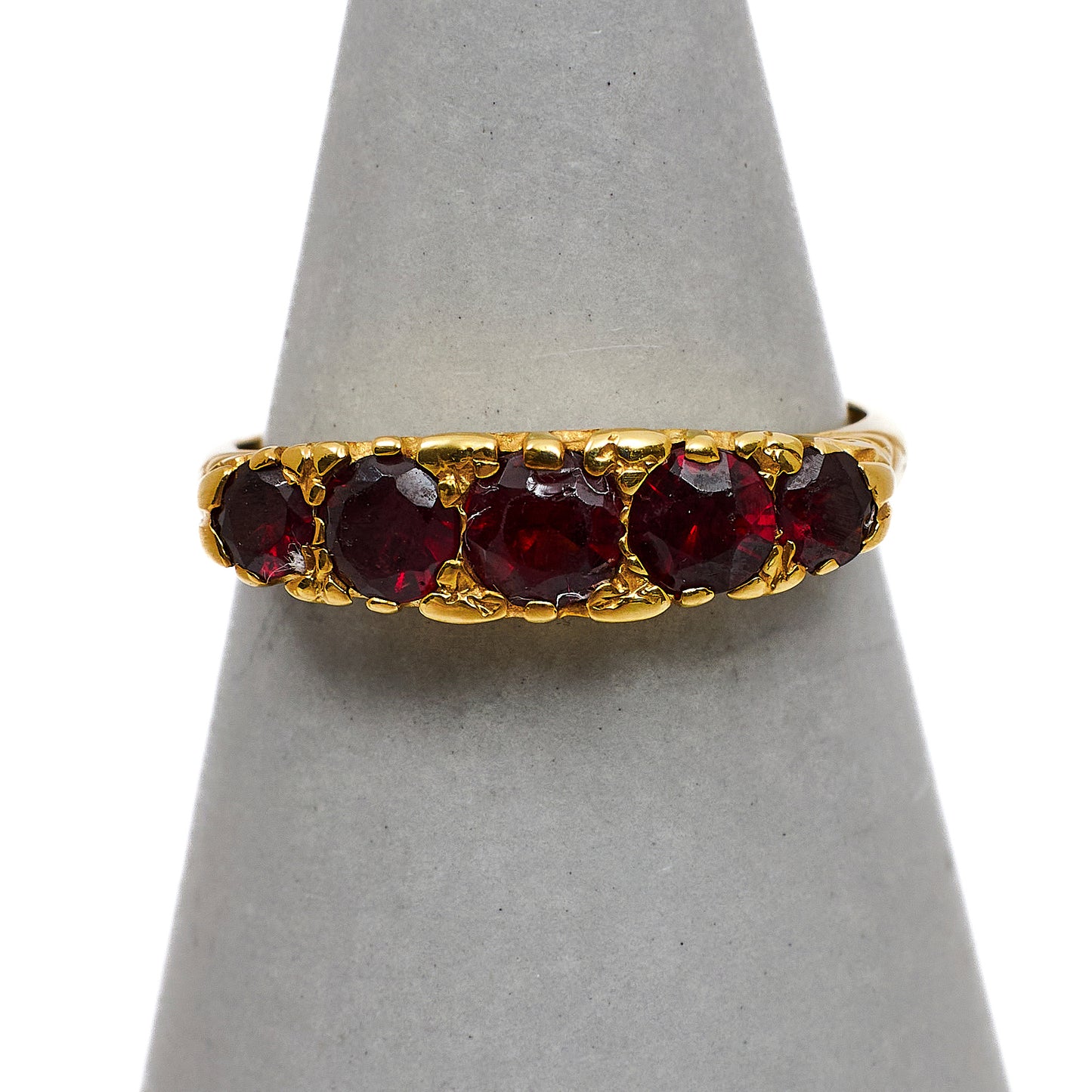 Pre-Owned 9ct Gold 5 Garnet Dress Ring Size N