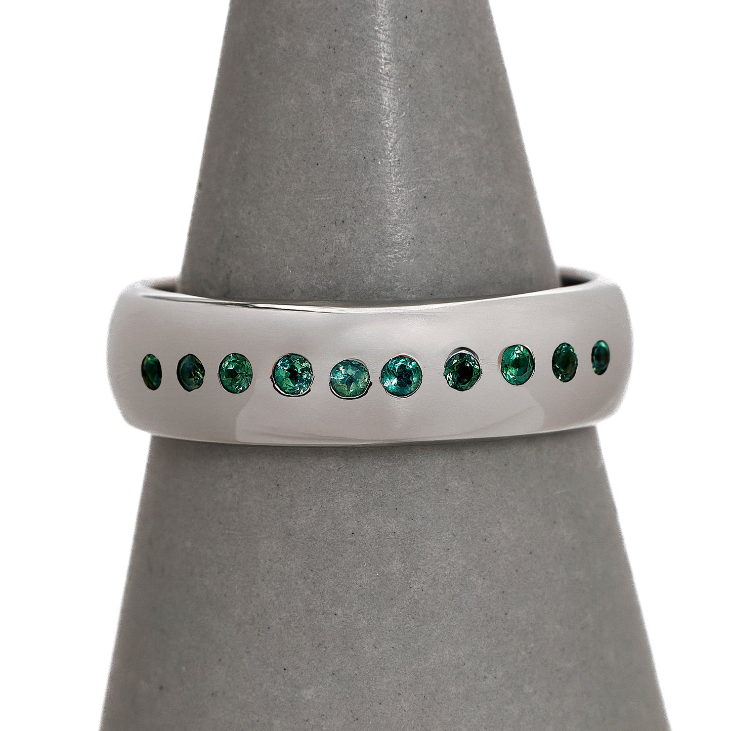 Pre-Owned 9ct White Gold 10 Sapphire Band Ring Size S.5