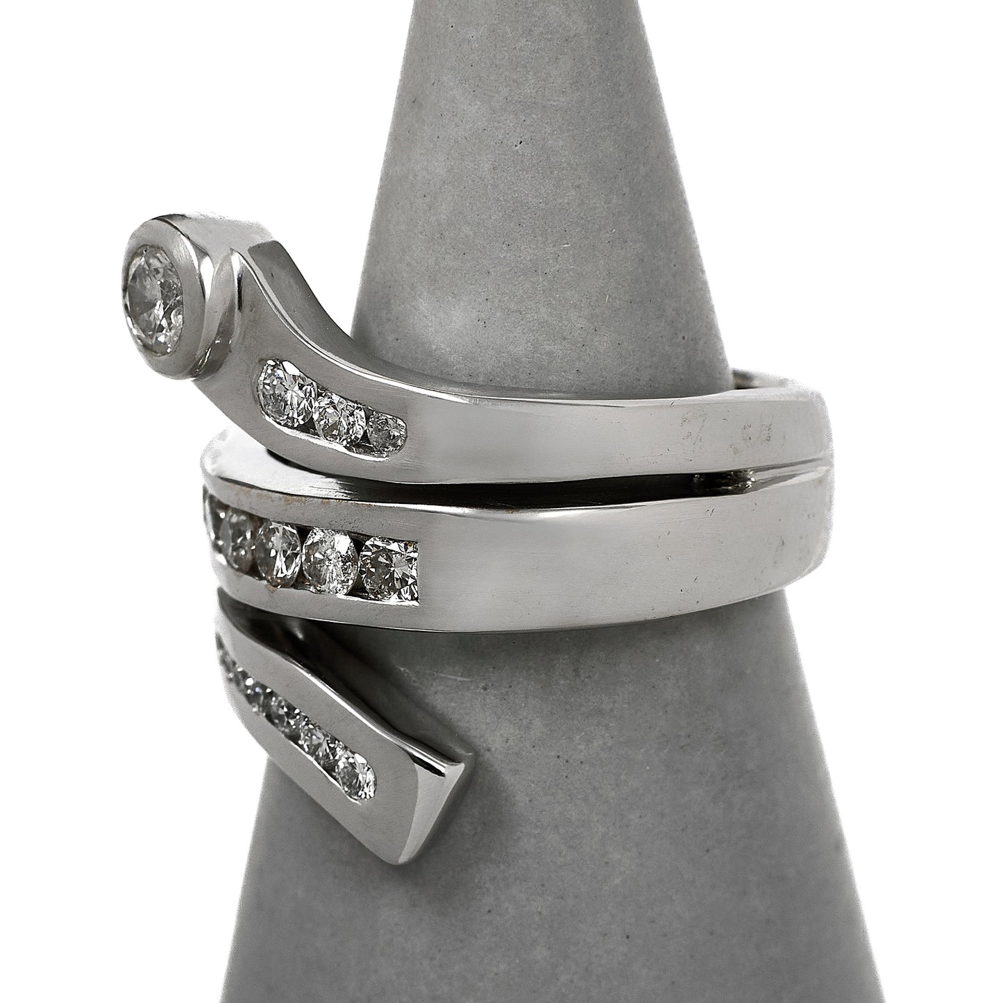 Pre-Owned 9ct White Gold Diamond Wraparound Ring Size N.5