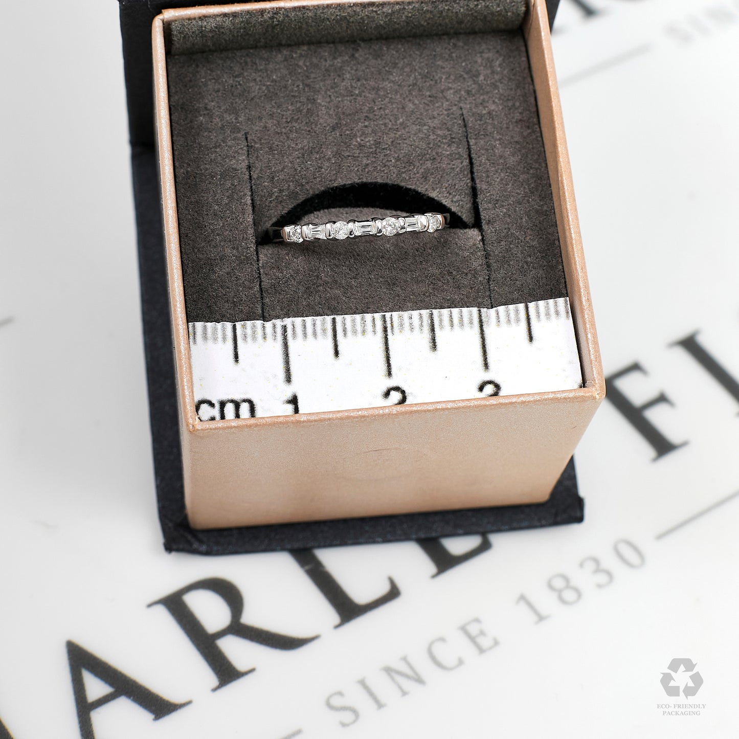 Pre-Owned 9ct Gold Brilliant & Baguette Diamond Ring