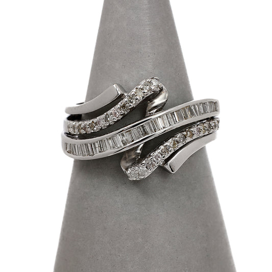 Pre-Owned 9ct White Gold Diamond Crossover Ring Size L.5